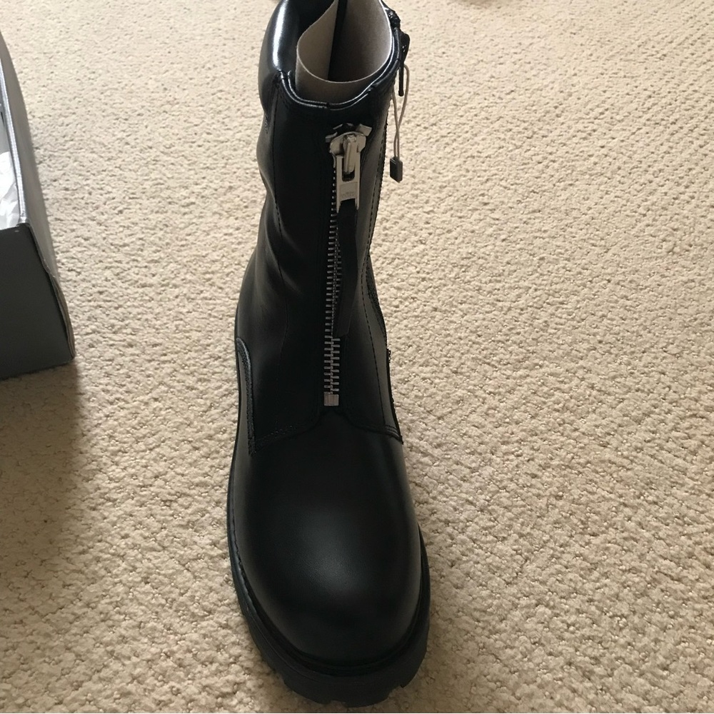 Vagabond cosmo boots with zipper